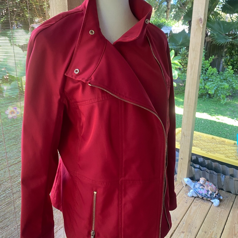St.John Jacket - Picture 2 of 6
